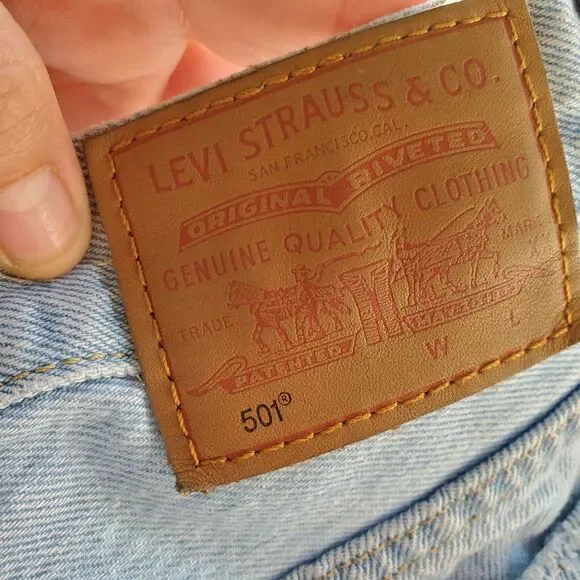 Levi 501 Shorts Size W27 - Picture 4 of 5